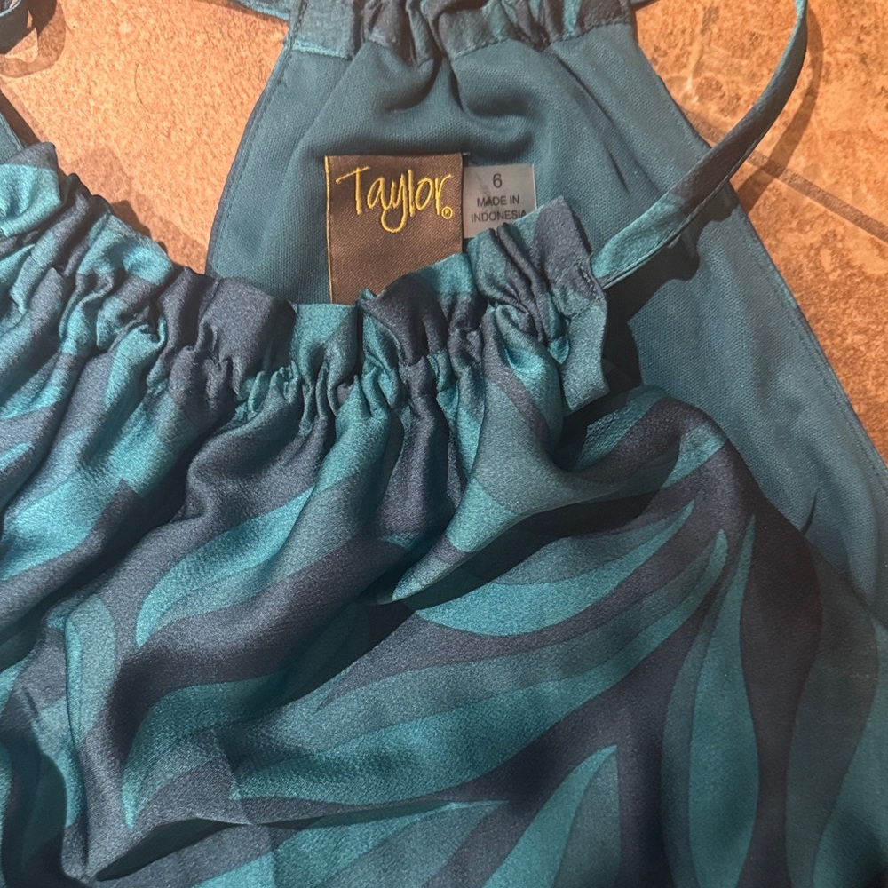 Taylor Teal Patterned Maxi Dress with side cut-outs - Picture 2 of 6